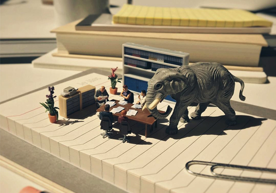 苦悶加班生活的閒暇小樂趣！筆記本上的微型世界 marsder、Derrick Lin、迷你、微型、公仔、藝術