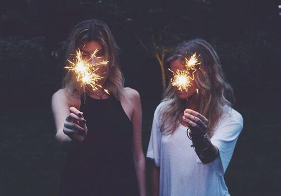 給建議反而被黑特？女孩面臨好友訴苦的應對守則 好友、訴苦、安慰、理性、感性