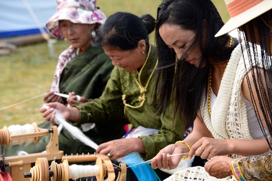 [新聞稿]SHOKAY駐村藝術家計畫啟動　以技藝與素材餵養新世代 SHOKAY、藺草、氂牛絨、時尚、編織