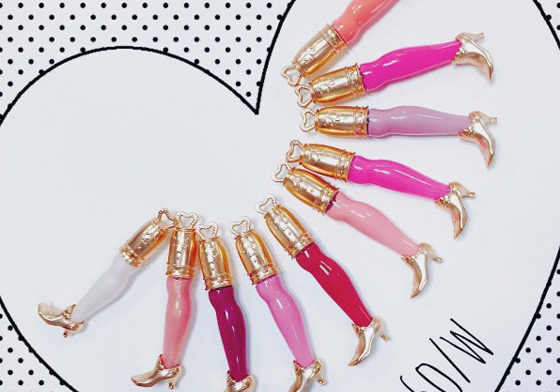 用蜜大腿來塗完美蜜唇！超俏皮聖誕限定腿腿唇蜜 唇蜜、俏皮、大腿、Les Merveilleuses Ladurée、日本