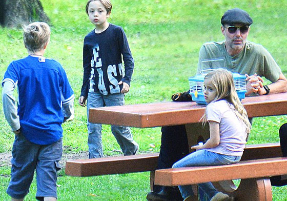 妞快報：布裘離婚震撼彈後⋯「他」成了孩子們的全職保姆 妞快報、布裘、安潔莉娜裘莉、Angelina Jolie、布萊德彼特