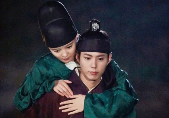 全天下的人都要改名「樂瑥」了啦！寶劍世子的10個妻奴症狀 雲畫的月光、朴寶劍、金裕貞、洪樂瑥、世子