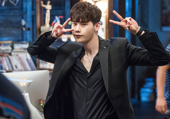 誰嫌我們「姜哲」胖！？鍾碩歐爸無辜IG討拍拍 李鍾碩、w兩個世界、vip、增胖、肥、無辜、帥、台北