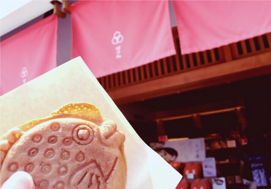 鯛魚燒看膩了那就改吃這個！搶奪視線的超Q福氣河豚燒 おふく焼き、河豚燒、鯛魚燒、出雲大社、福乃和