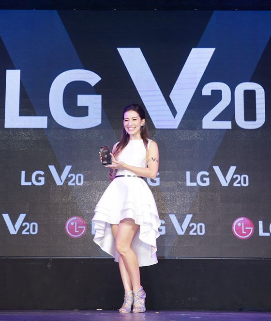 [新聞稿]音樂才女Lara新歌幕後功臣是...？ 全新單曲年底見客！ Lara、梁心頤、LG、手機、旗艦機、下雨天、周杰倫、珊瑚海、記者會、創作、音樂