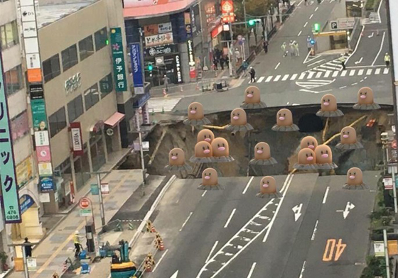 這裡連地表下都是拉麵？！被惡搞無極限的博多地陷事件 惡搞、博多地陷、日本、災難、進擊的巨人