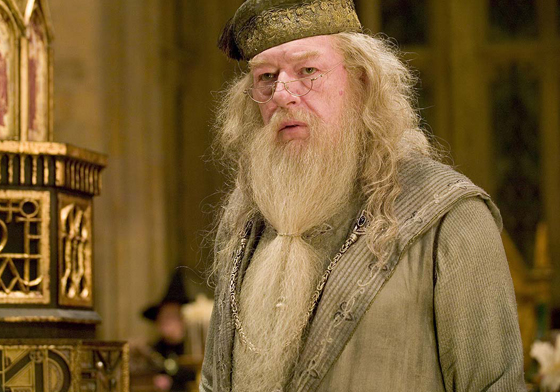 本週電影大記事：鄧不利多首度出櫃就在《怪獸與牠們的產地2》 怪獸與牠們的產地、Fantastic Beasts and Where to Find Them、哈利波特、艾迪瑞德曼、鄧不利多