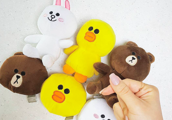 不用到專賣店！LINE  FRIENDS暖暖包在韓國7-11就買得到 莎莉、熊大、兔兔、LINE FRIENDS、可愛、暖暖包、暖寶寶、護手霜、歐舒丹、乳油木果油、聖誕節、禮物