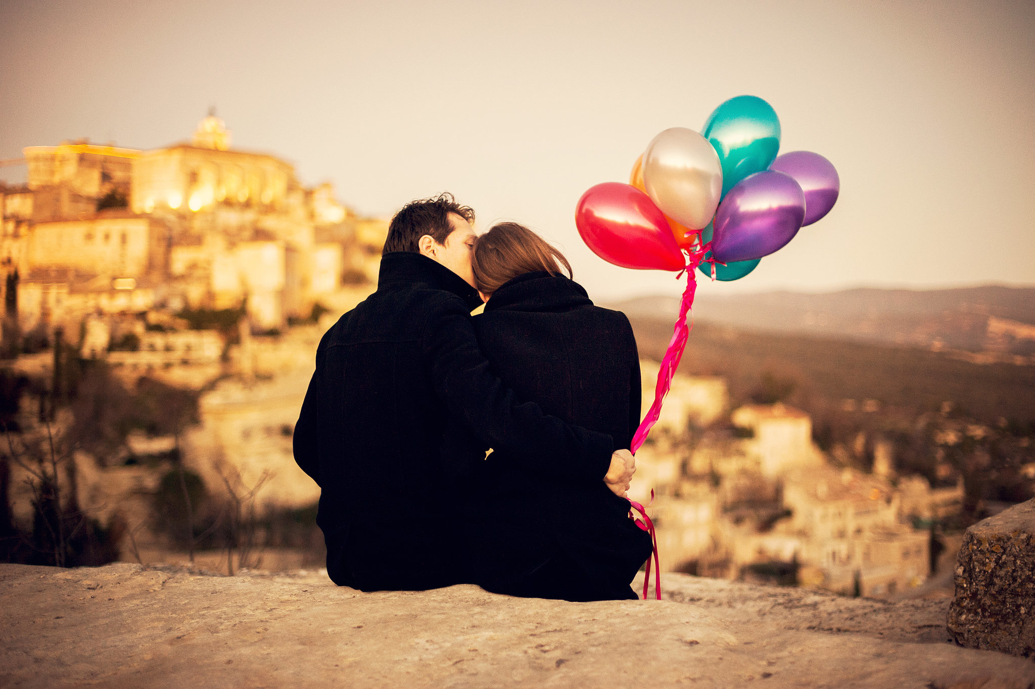 這好科學啊！經濟學家告訴你網路戀愛決勝點 戀愛、愛情、經濟學、交友、聯誼