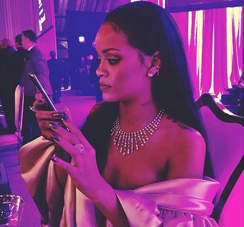 妞書僮：《Grace's法則：YouTube女王教你成人必備的生存妙招》新書轉載3-2 社交、女王、成人、派對、妙招