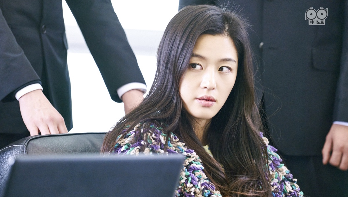 「像瘋狗一樣咬她手指！」《藍色海洋的傳說》沈清教你面對情敵4招 藍色海洋的傳說、李敏鎬、許俊宰、沈清、情敵