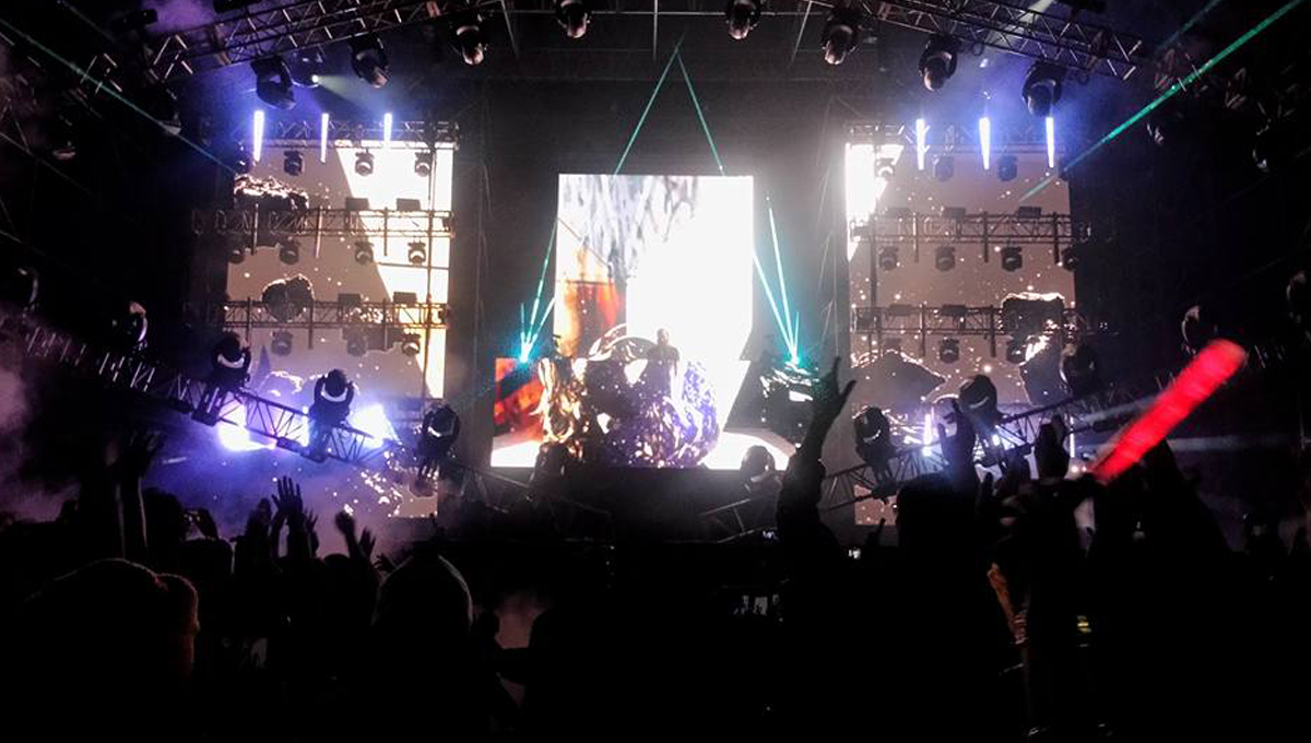 Put Your Hands Up！！！《2017大衛庫塔台灣演唱會》雨中熱力開唱 大衛庫塔、David Guetta、演唱會、電音、DJ、2017大衛庫塔台灣演唱會、台灣