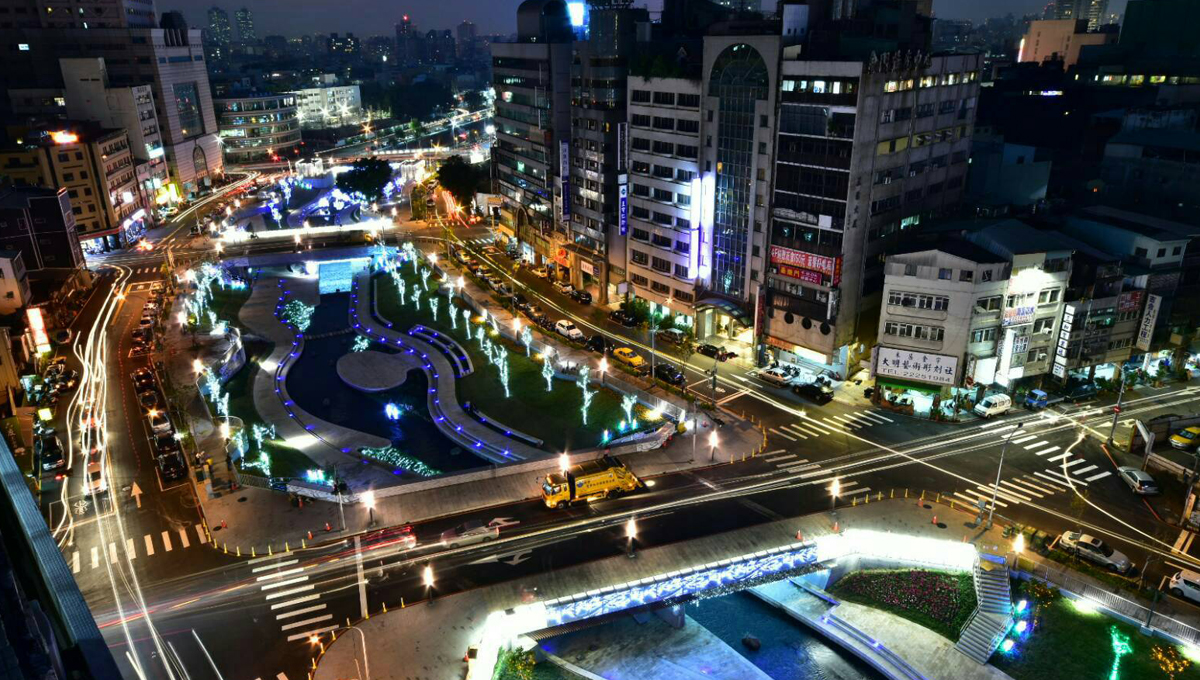 文青就是腳勤：原來台中的柳川，這麼美！ 府中15、郭雪湖、紀州庵、Folio織選物、葉佳緯、創作展、理想鄉、台中、柳川、中社、鬱金香花季、角板山、梅花季、雲頂織音、站上起跑點