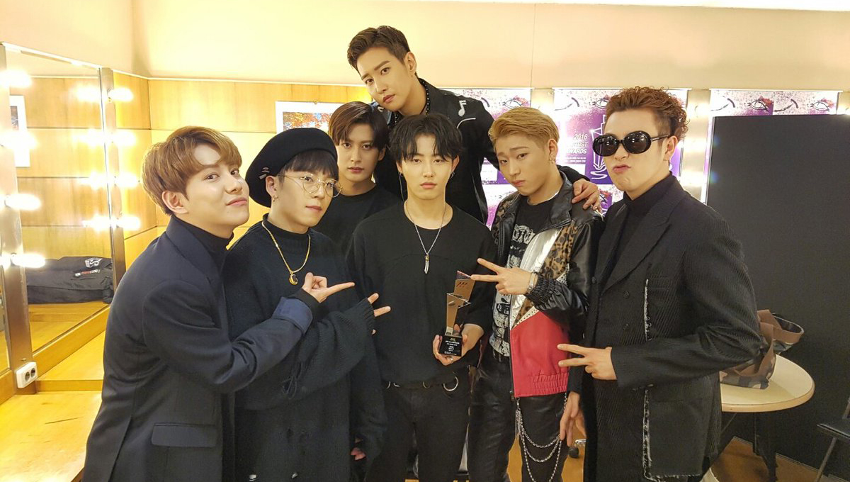 BB.C飯到假IDOL？！BLOCK B宰孝登上專業釣魚雜誌封面！ BLOCK B、宰孝、釣魚王、P.O、Zico