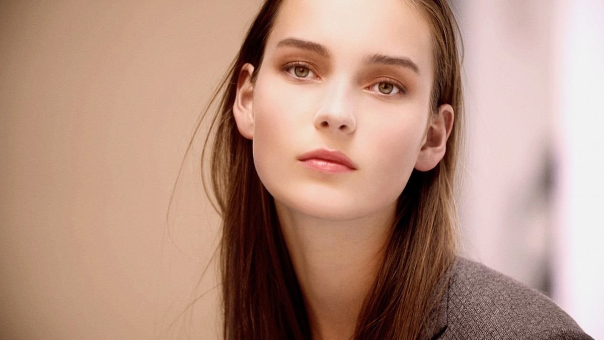 [新聞稿]讓肌膚穿上「奢華絲絨布緞」！ARMANI首款絲絨水慕斯質地粉底 ARMANI、水幕斯、粉底、持妝、零瑕疵