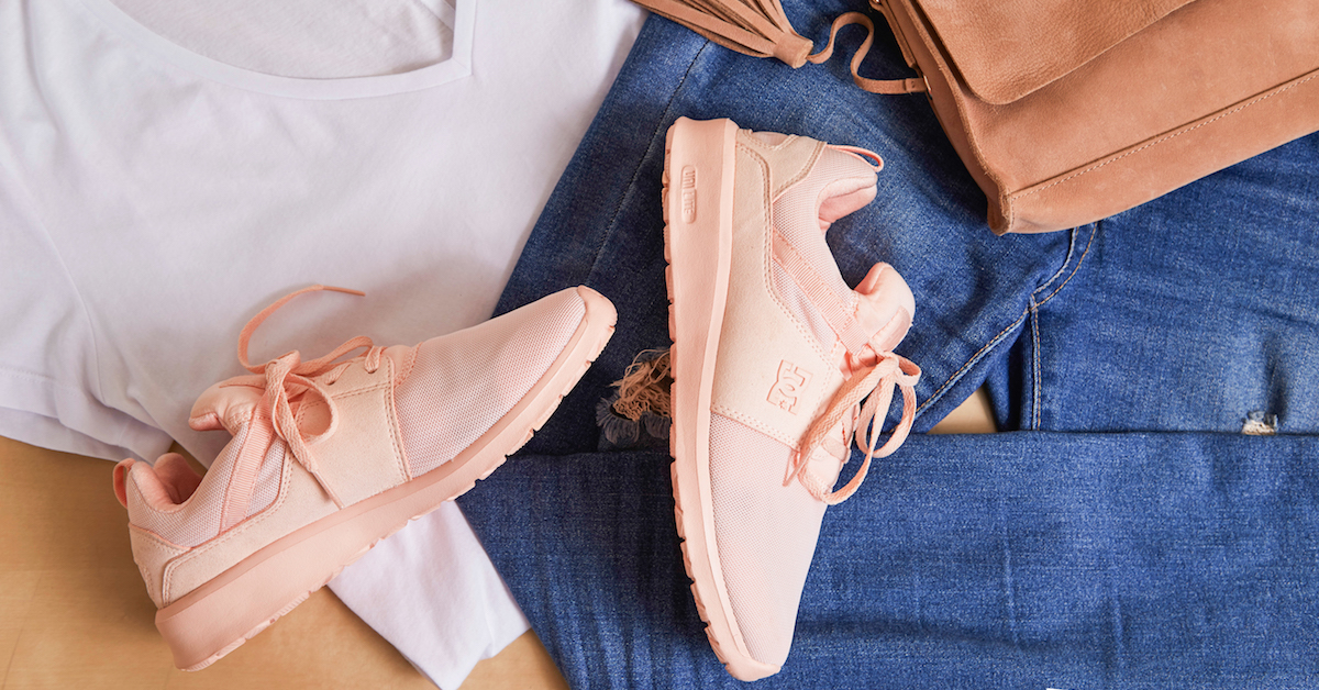 粉粉嫩嫩讓女孩好想咬一口！這個季節就要從頭到腳都是馬卡龍色 妝容、指彩、飾品、穿搭、馬卡龍色