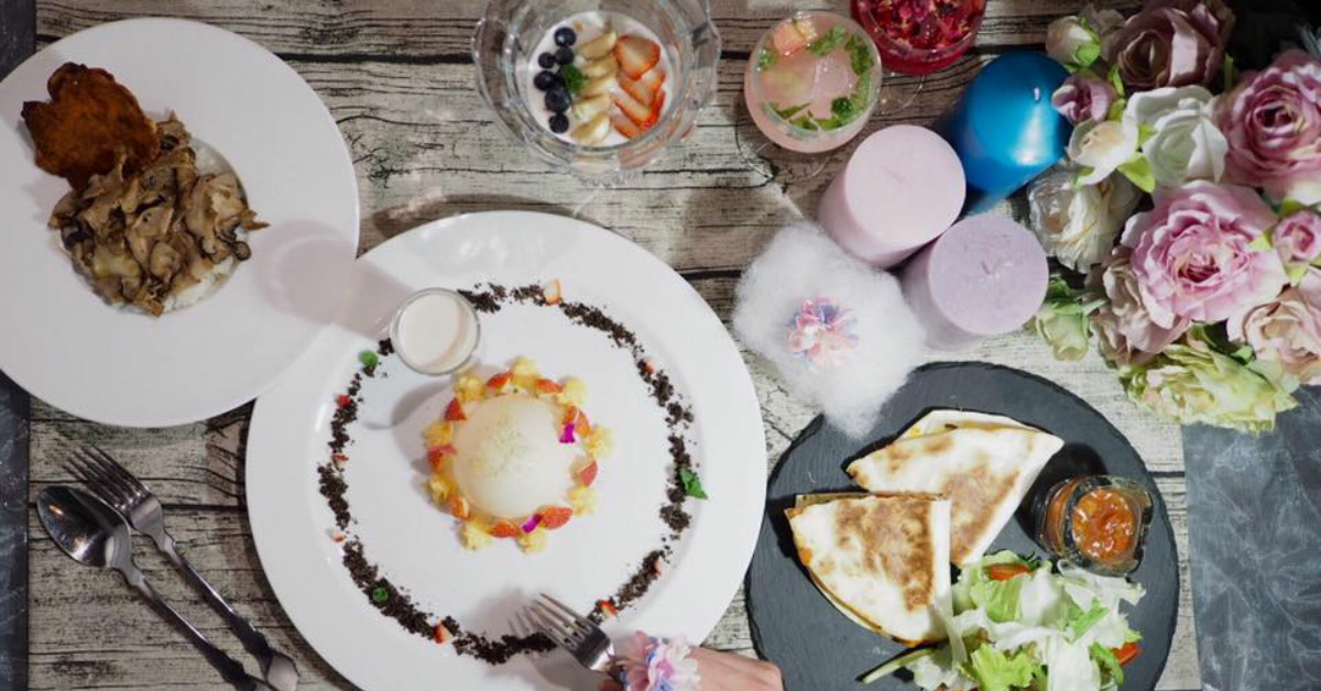 【台南】夢幻花草咖啡廳推薦「T.F.P臉紅的相遇《The Frog Prince》」 愛玩妞在台南、特色咖啡店、乾燥花、花草、夢幻