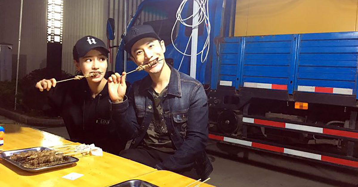 這麼好的老闆上哪找？黃曉明彎身替員工和古天樂要簽名 黃曉明、古天樂、迷弟、老闆、黃老闆