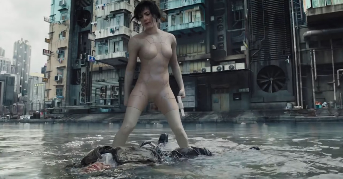 唯一沒有後製的是史嘉蕾的身材？《攻殼機動隊》超強幕後花絮 史嘉蕾喬韓森、Scarlett Johansson、麥可皮特、Michael Pitt、攻殼機動隊、Ghost in Shell、幕後花絮、後製、修圖