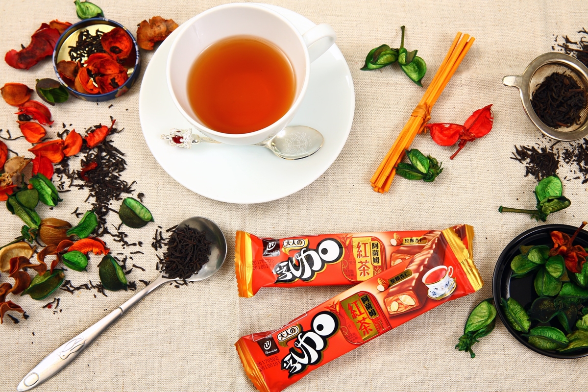 [新聞稿]大人味第二彈！全新首創77紅茶杏仁乳加獨家上市 77紅茶杏仁乳加、77乳加巧克力、阿薩姆紅茶、智利紅茶