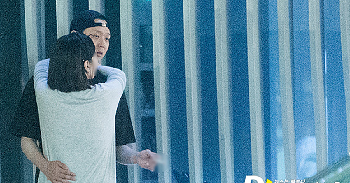 當街摟抱＋摸臉閃爆群眾！朴有天和未婚妻的日常好甜蜜噢～ 朴有天、未婚妻、黃荷娜、日常、放閃、擁抱、密語、甜蜜