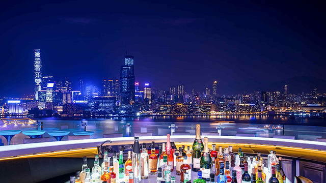 來去銅鑼灣夜景酒吧微醺一下吧！3款香港夏日旅遊指南 愛玩妞、香港、中環、夏日、香港電競音樂節
