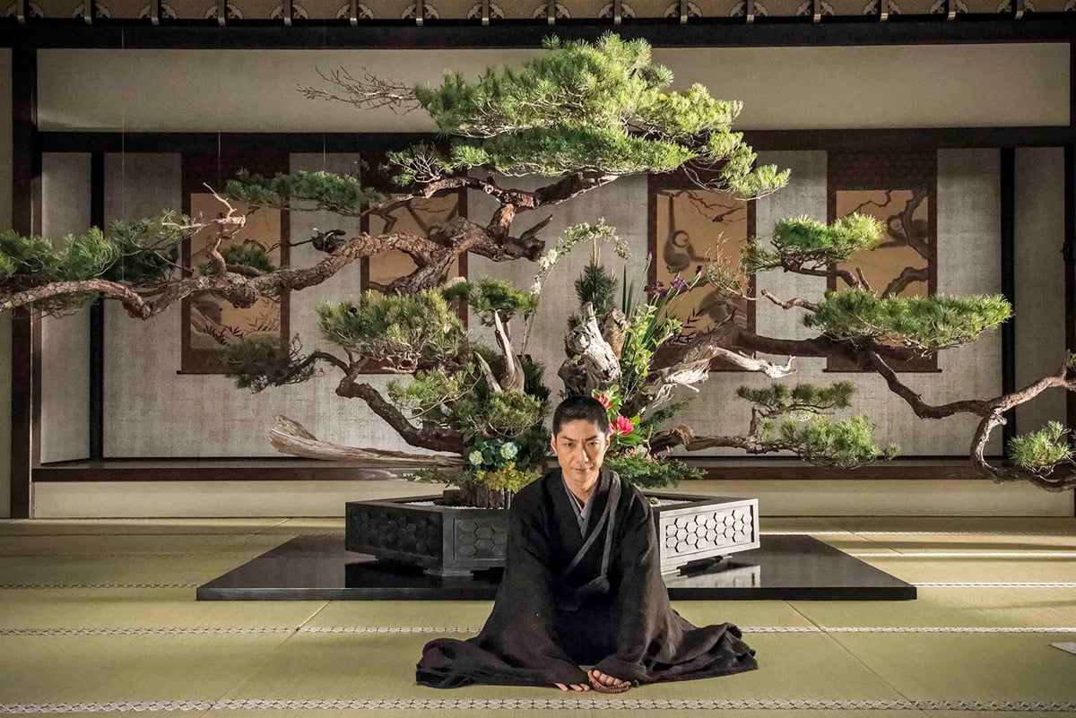 [新聞稿]壓軸鉅作居然有80個榻榻米大？！《花戰》池坊華道來台見花迷現場心花朵朵開！ 花戰、插花、電影、野村萬齋、市川猿之助、日本