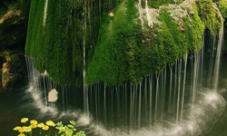 修行必經之路   世界瀑布巡禮    瀑布、羅馬尼亞、菲律賓、火瀑布、血瀑布