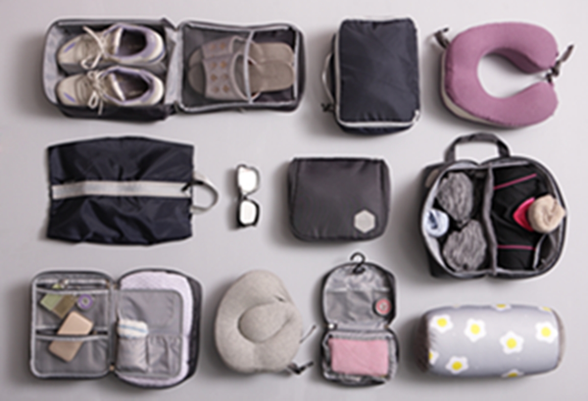 [新聞稿]如何打造完美出遊收納術？靠生活工場旅行小物就對了 生活工場、收納包、記憶頸枕、旅行袋、生活小物