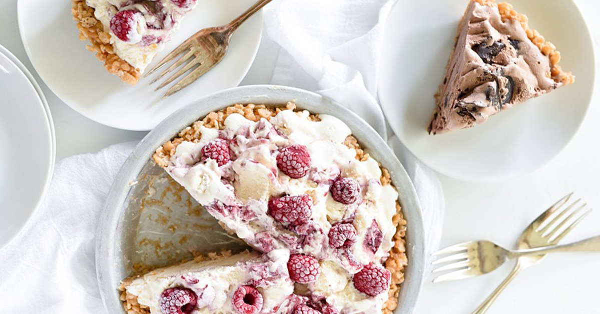 手拙也可以做甜點！只需攪拌送冰箱的繽紛冰淇淋派 甜點、冰淇淋派、情人節、手作、食譜