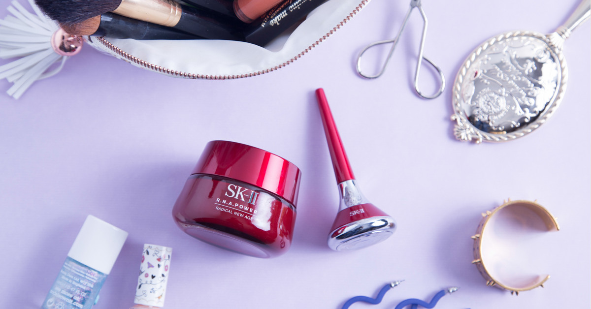 出國也能享有貴婦等級的SPA按摩！ 隨身一支小紅棒把費時的保養步驟化繁為簡 出國、保養品、小紅棒、超肌能緊緻活膚霜、SK-II