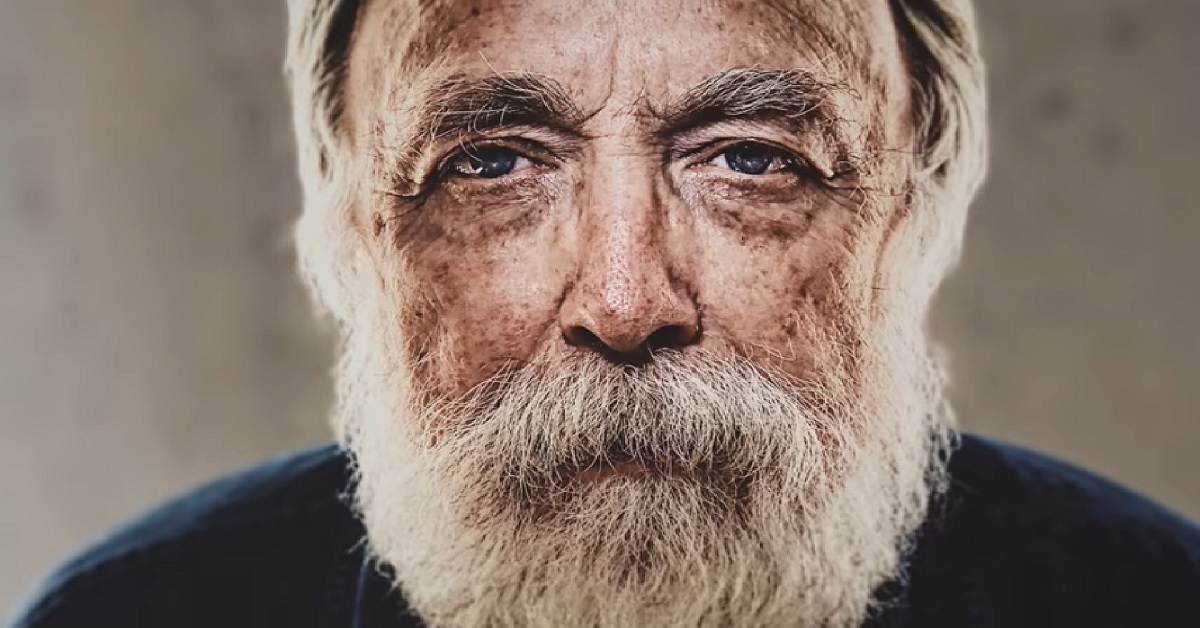 用漢堡盒拍出攝影獎等級的照片！法國著名攝影師傳授簡易3步驟 漢堡盒、手電筒、拍照、普立茲攝影獎、法國