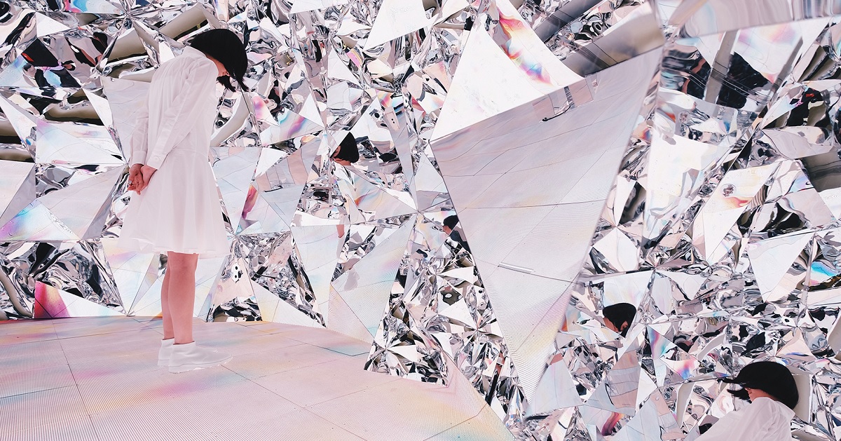 泡在鑽石浴缸算什麼！藝術家直接帶你走進鑽石中尋找最耀眼的光彩 鑽石、Chris Cheung、Dr.Jart+、Light Now、沉浸式、藝術