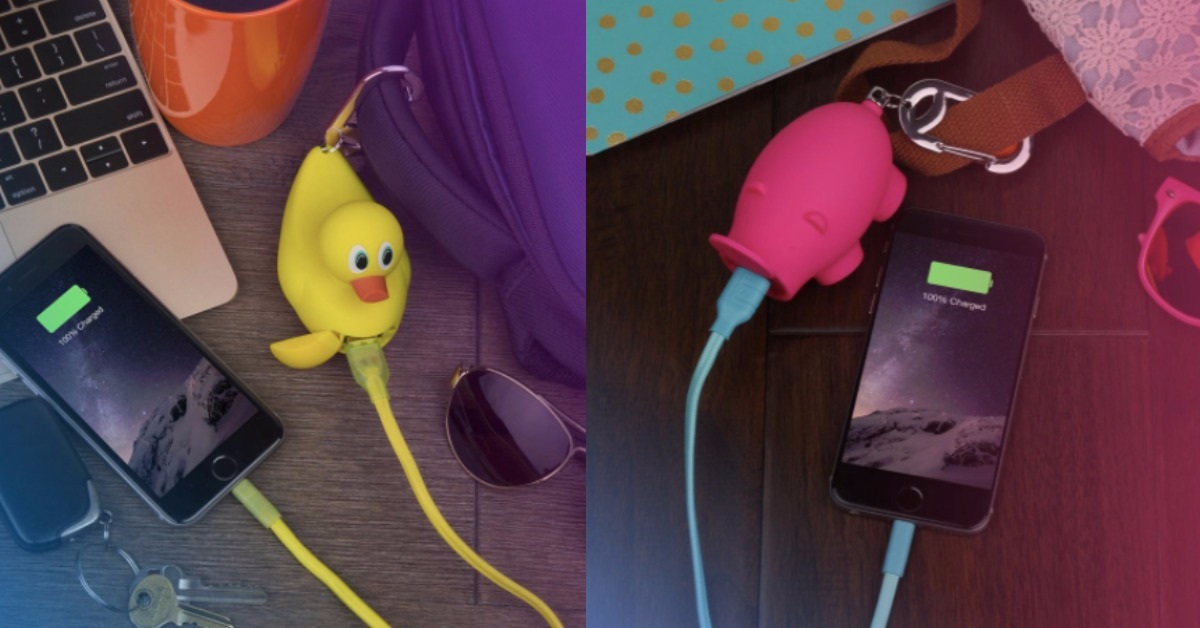 小鴨鴨吊飾的肚子就是充電區！掛在包上的行動電源可愛又方便 吊飾、行動電源、隨身、掛飾、BUQU