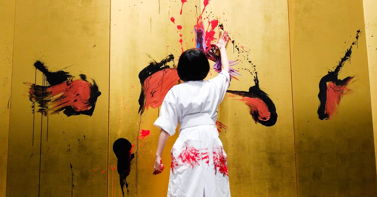 真人版神隱少女「小松美羽」來了！霸氣外漏展現絕美守護獸 小松美羽、神隱少女、守護獸、反差萌、四十九日、台灣水龍、版畫