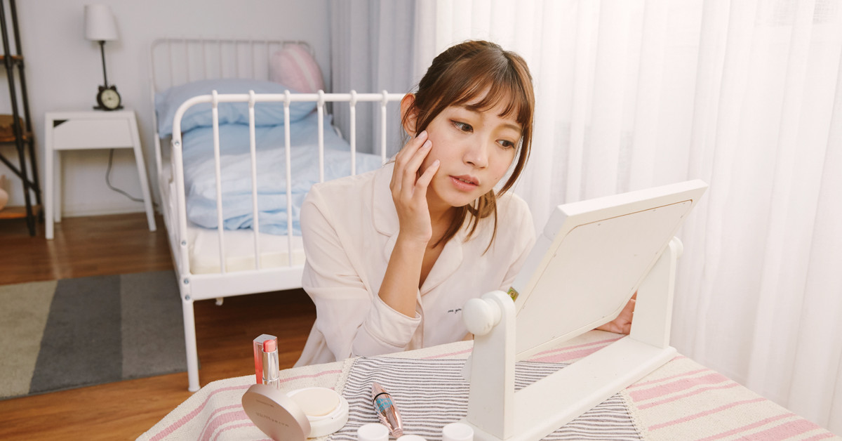 聖誕彩妝紛紛get還不夠！原來不卡粉不脫妝有秘訣？ 化妝、聖誕節、男神、約會、新一代肉毒桿菌素