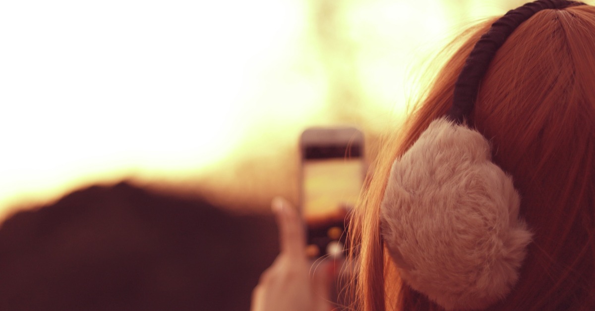 就算自閉、無法融入人群也不害怕！每個人都是自己的《微光小太陽》 亞斯伯格、感覺統合障礙、微光小太陽、買書、剁手指小姐、法國、音樂、控制情緒、獨一無二、與眾不同、無法融入、讀讀書