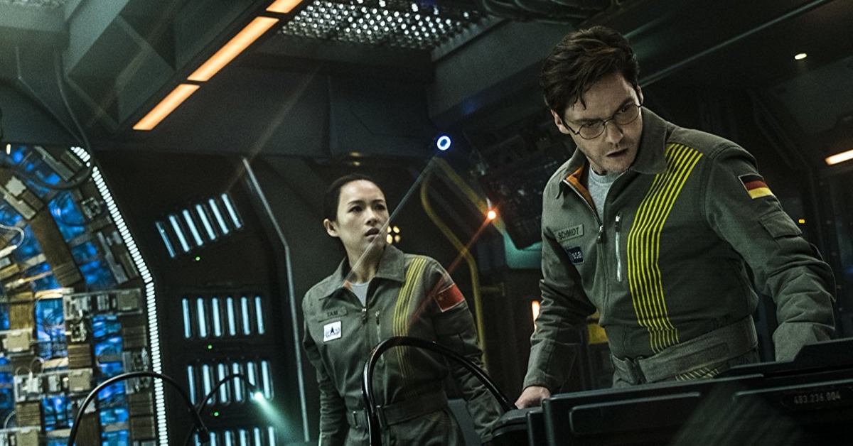 Netflix最狂新片《科洛弗悖論》要把10年的謎團一次全部解開！ cloverfield、科洛弗檔案、科洛弗10號地窖、科洛弗悖論、netflix、超級盃、預告怪物襲擊、章子怡