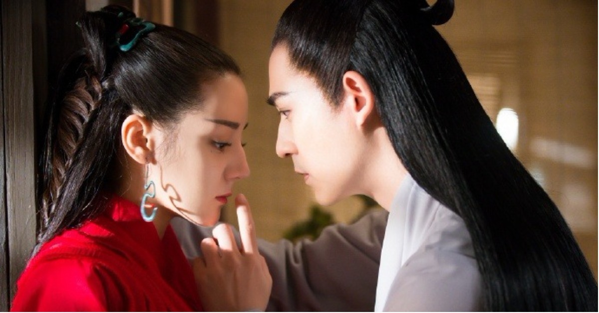 《烈火如歌》周渝民、迪麗熱巴攜手共譜江湖奇戀！銀雪公子背後環抱、壁咚咬耳太撩 明曉溪、烈火如歌、周渝民、迪麗熱巴、張彬彬、劉芮麟、代斯、烈如歌、銀雪、戰楓、玉自寒、虐心、傾世、江湖、奇戀