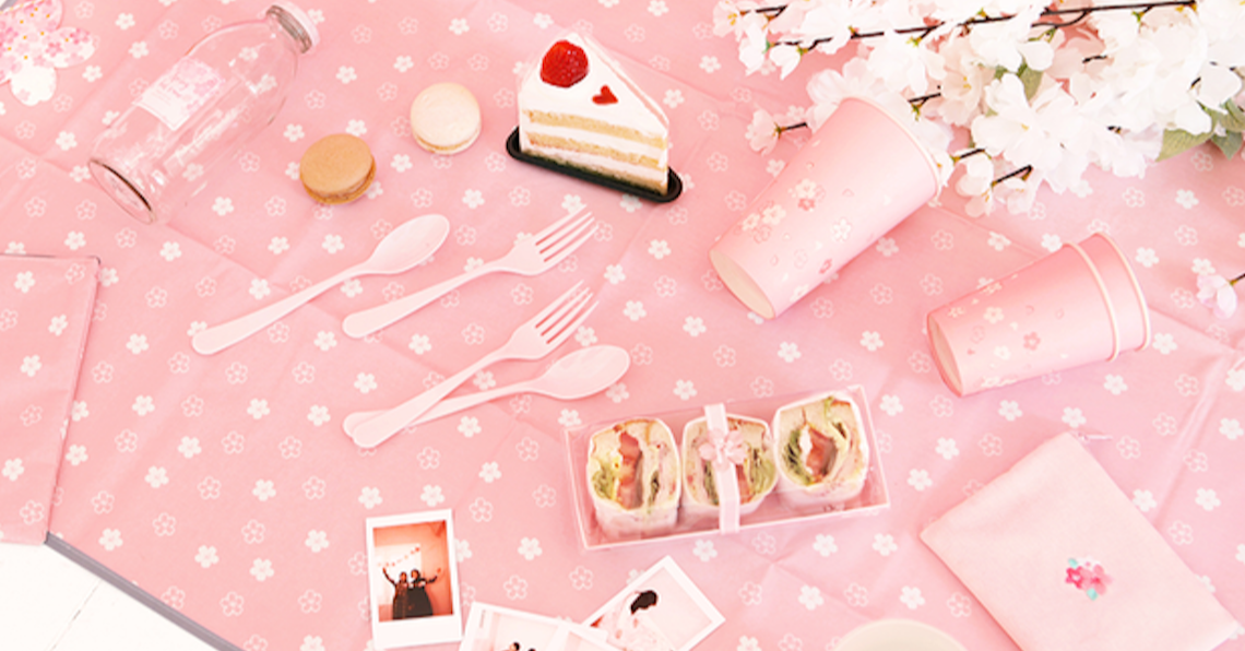 韓國大創櫻花季超勸敗！櫻花滿滿的春天氣氛讓人想戀愛 韓國、大創、櫻花、櫻花水杯、粉色控、櫻花餐具、櫻花咖啡杯、櫻花腳踏墊、櫻花貼紙