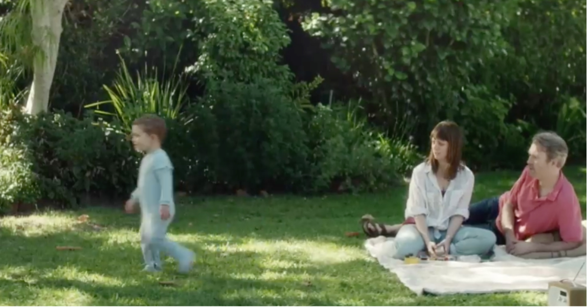 親愛的，孩子也長太快了！ 英國廣告、果汁廣告、小孩、成長、父母、