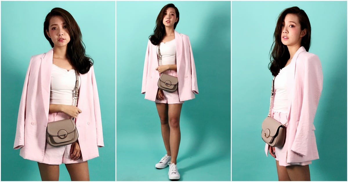 脖子長度靠它延伸！用「寬領白T」當內搭，不怕西裝外套高領口顯臉圓！ 妞的穿搭日常、歐美、白T、穿搭、時尚、套裝、西裝外套