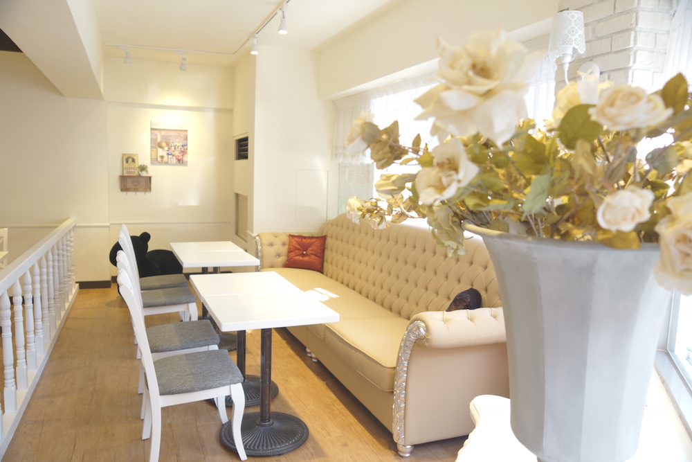 宛如置身在城堡裡「Oyami Caf’e」夢幻下午茶餐廳 台北100選、咖啡甜點、西門町商圈、Oyami Caf'e