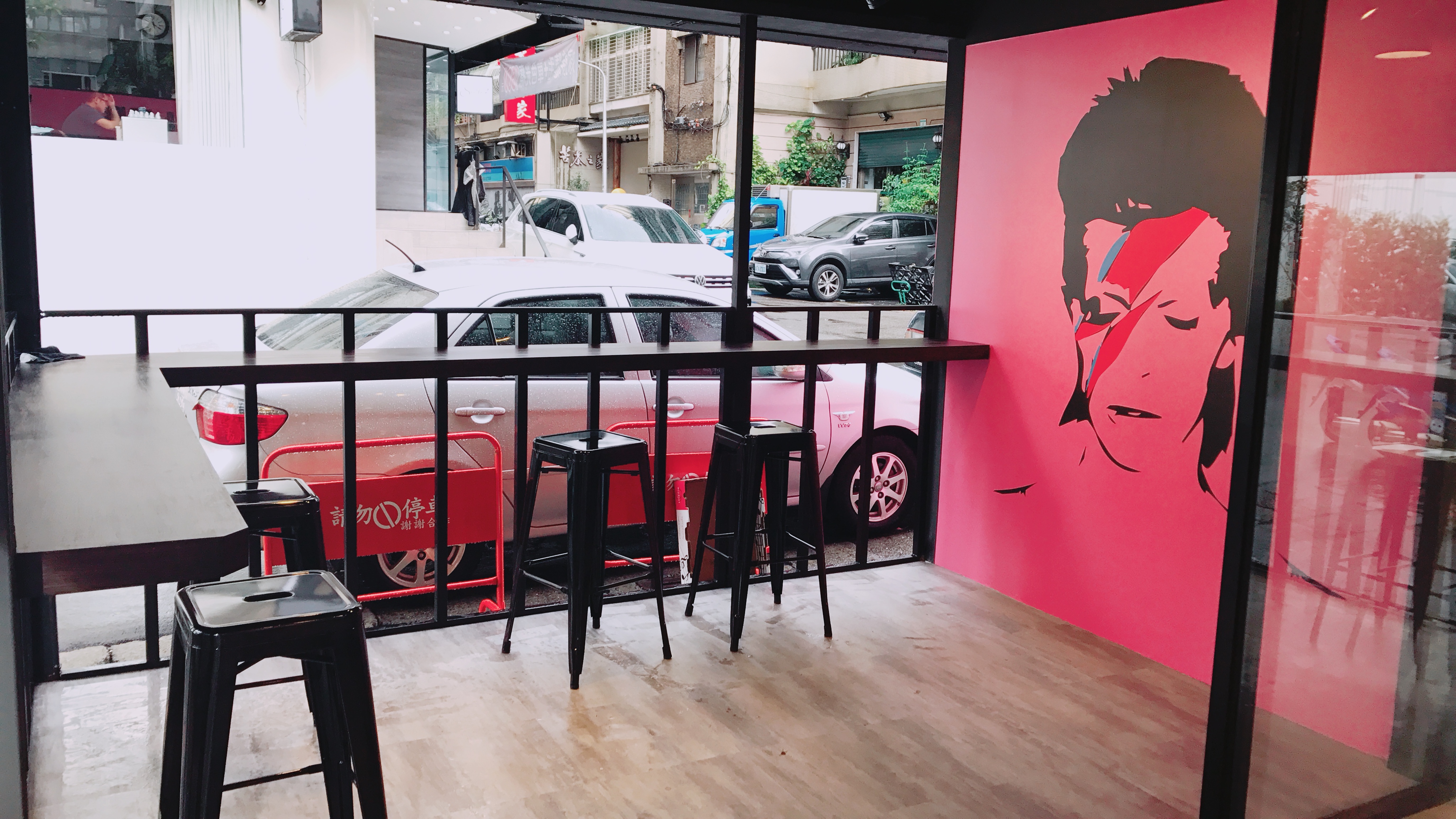 雞蛋仔霜淇淋甜點店「The Waffle Club」配上心型仙女棒太Ｑ～ 台北100選、咖啡甜點、信義商圈、The Waffle Club TW