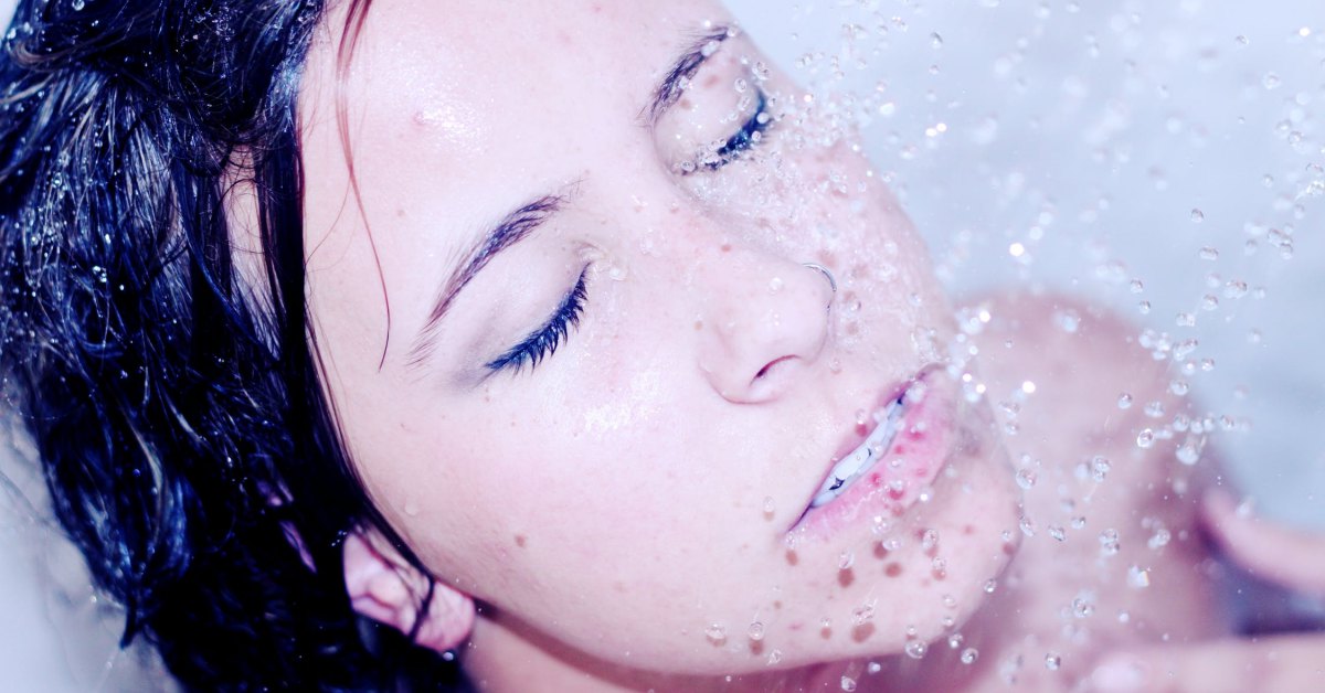洗臉用冷水還熱水好？你真的洗對臉了嗎？正確洗臉全攻略！ 洗臉、冷水、熱水、正確洗臉、全攻略