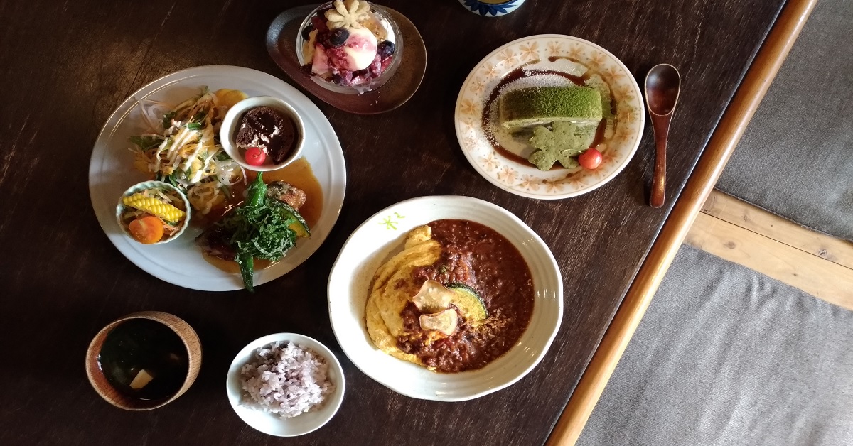 第一次到日本滋賀就上手！彥根城拍照景點5大「零失手視角」推薦 日本旅遊、景點、關西、滋賀縣、彥根、彥根城、朴、彥根喵、玄宮園、夢京橋城堡大道、向城市說再見、愛玩妞在滋賀