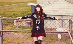 東歐風民俗輕搖滾  Ashlei Louise的混搭遊戲 穿搭、造型、單品、街拍、流行、時尚、部落客、東歐、民俗、搖滾、混搭