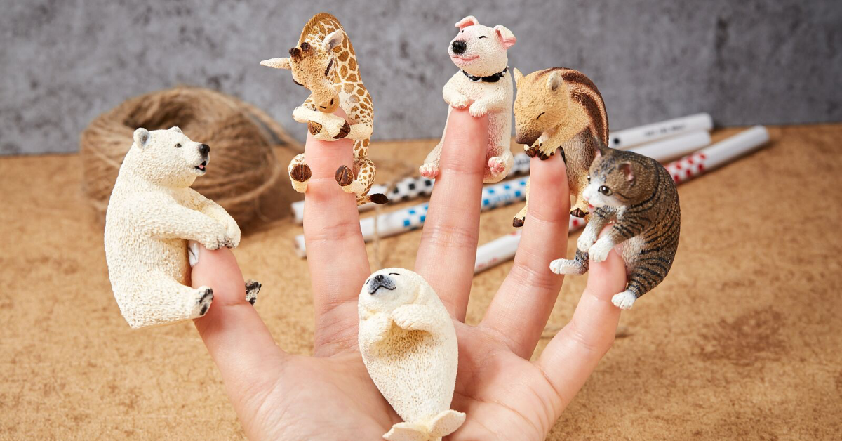 就是要趴在手指頭上撒嬌！「Animal Life：Baby Hug」扭蛋抱緊你的心 Animal Life、Baby Hug、扭蛋、動物寶寶、抱抱、杯緣子、轉蛋、可愛