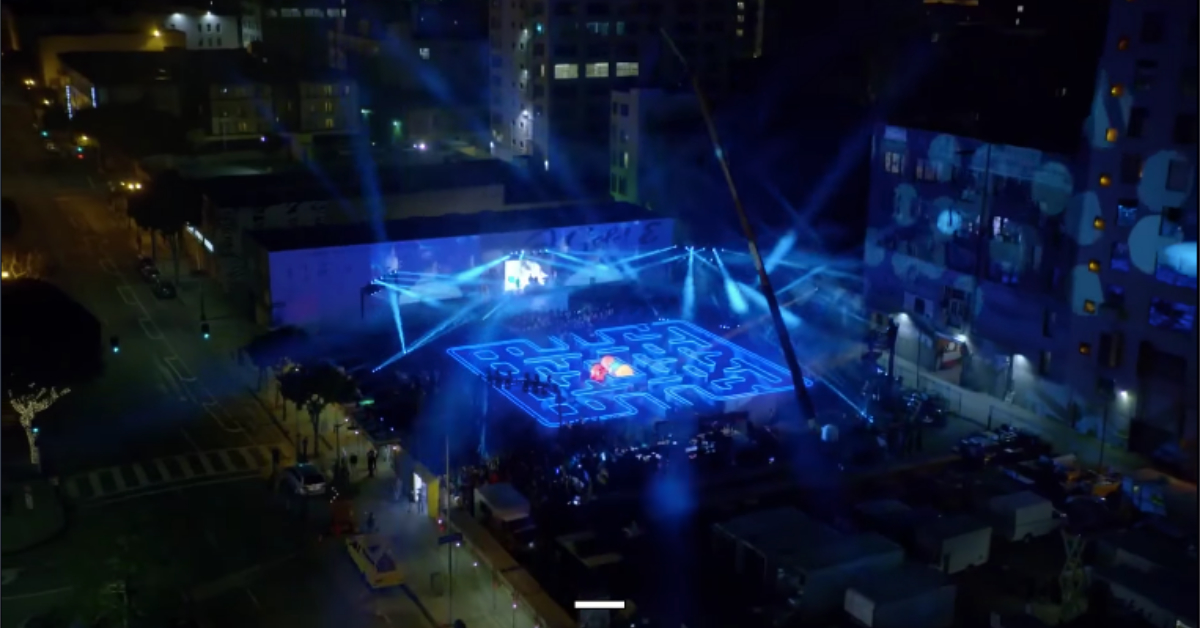 真人版小精靈 美國廣告、小精靈、啤酒廣告、什麼事都願意做、啤酒