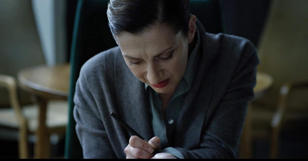 《在手臂上寫作的女人》探討家庭壓力、性別規約與創作本質 | 台北電影節精選  精神疾病、寫作魂、瑪娜娜、在手臂上寫作的女人、台北電影節